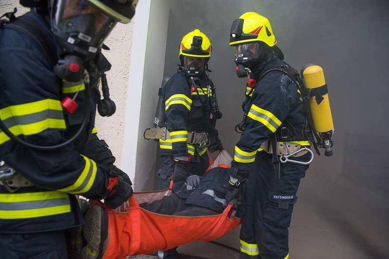 Bung Brand Landwirtschaftliches Objekt Freiwillige Feuerwehr Landshaag