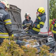 technische Übung mit hydr. Rettungsgerät